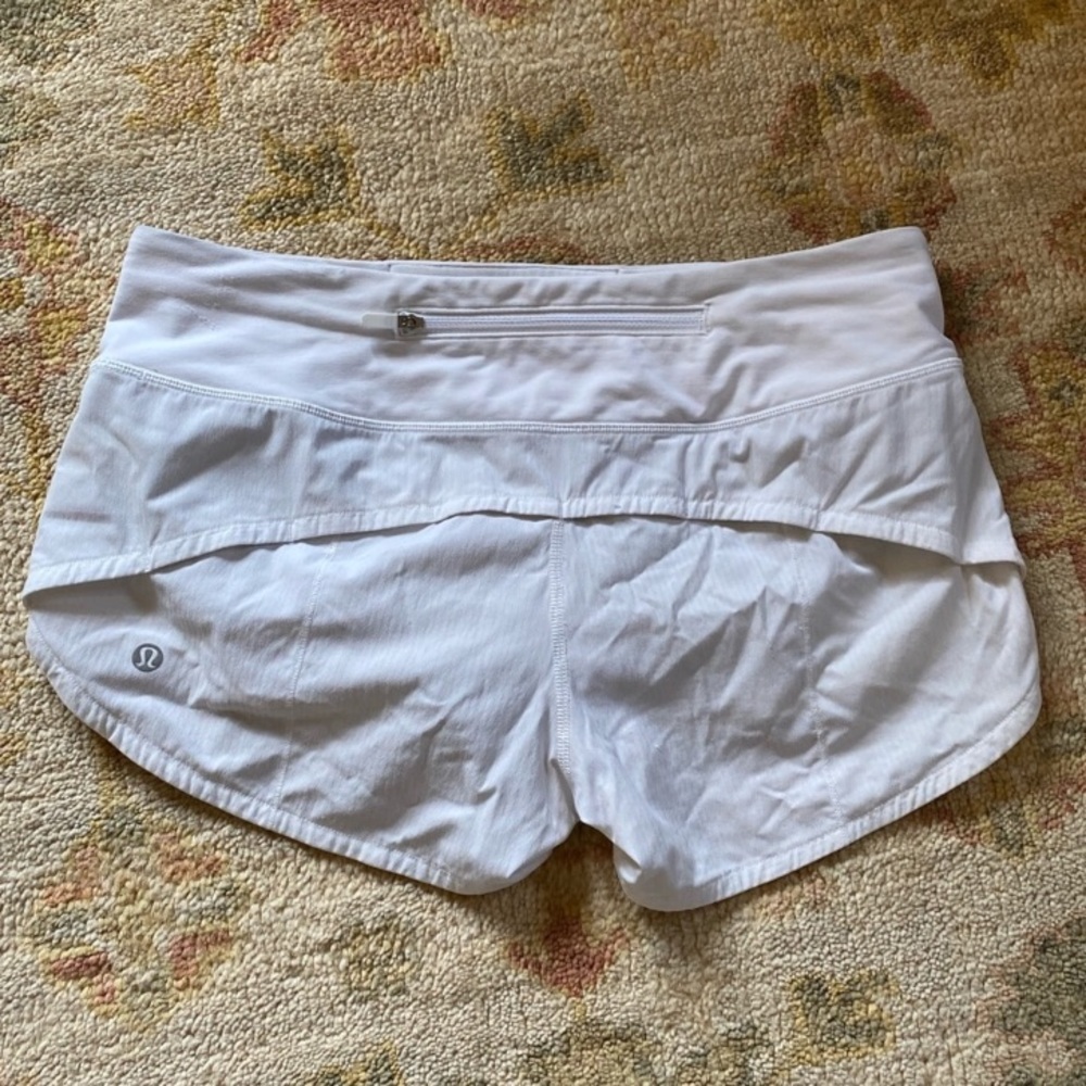white lululemon speed up shorts